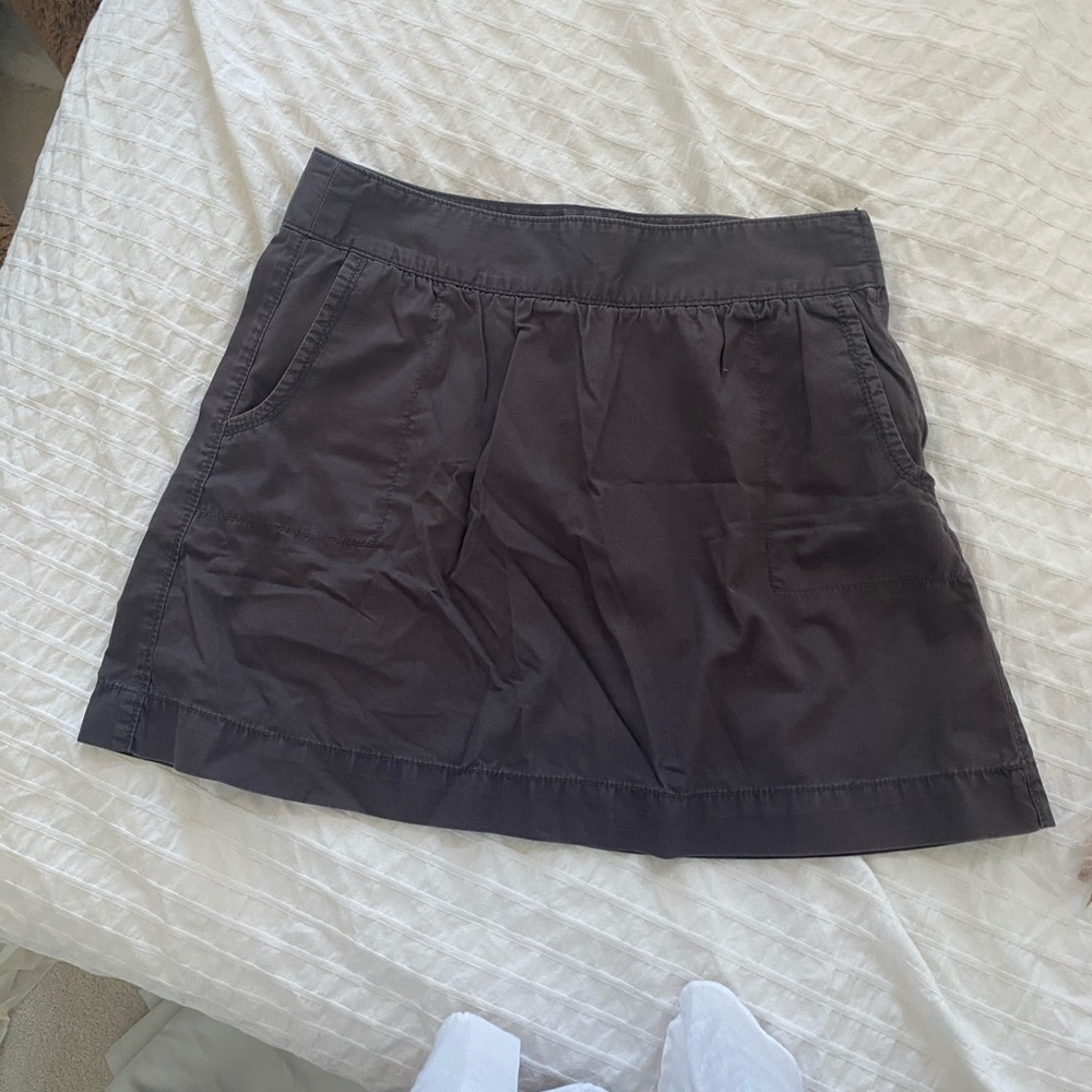 Skirt with pockets
